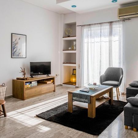 The Home Sweet Home - Family Friendly 2 Floor Apartment Каламата Экстерьер фото